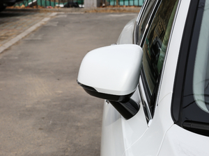 2018T8 E(q)(dng) su(y)  (gu)V (x)(ji)^