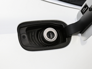 2018T8 E(q)(dng) su(y)  (gu)V (x)(ji)^