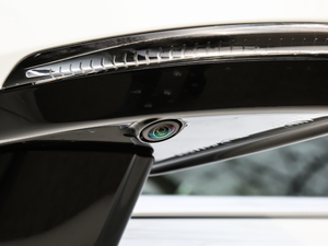 2018T8 E(q)(dng) su(y)  (gu)V (x)(ji)^