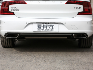 2018T8 E(q) su  V Ś