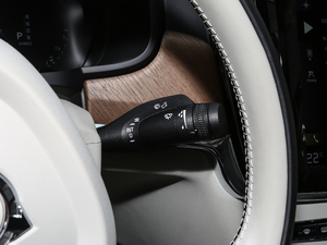 2018T8 E su  V п؅^