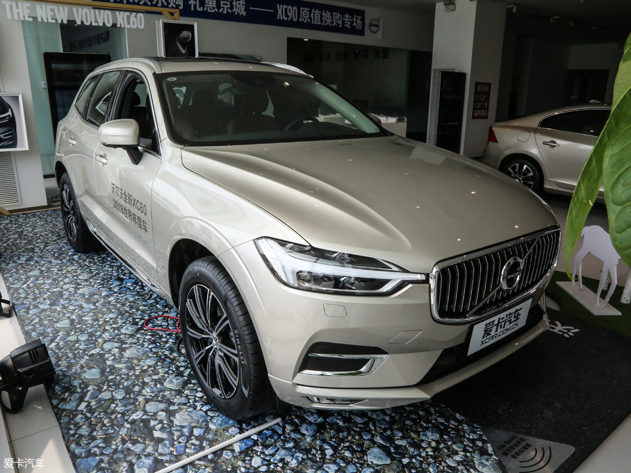 2019ֶXC60 T5 ź V