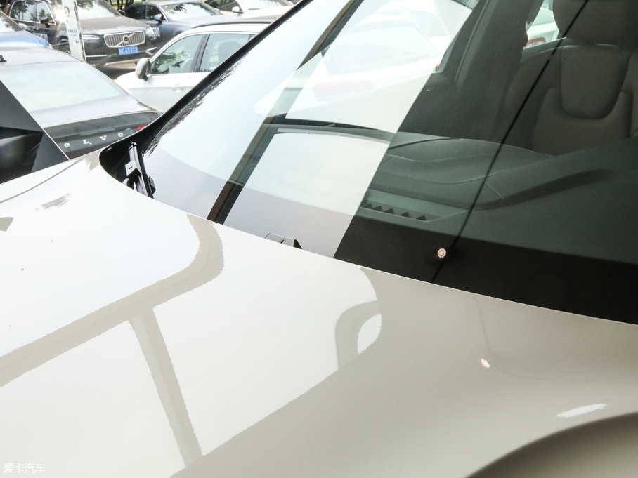 2019֠XC60 T5 (q)źA V