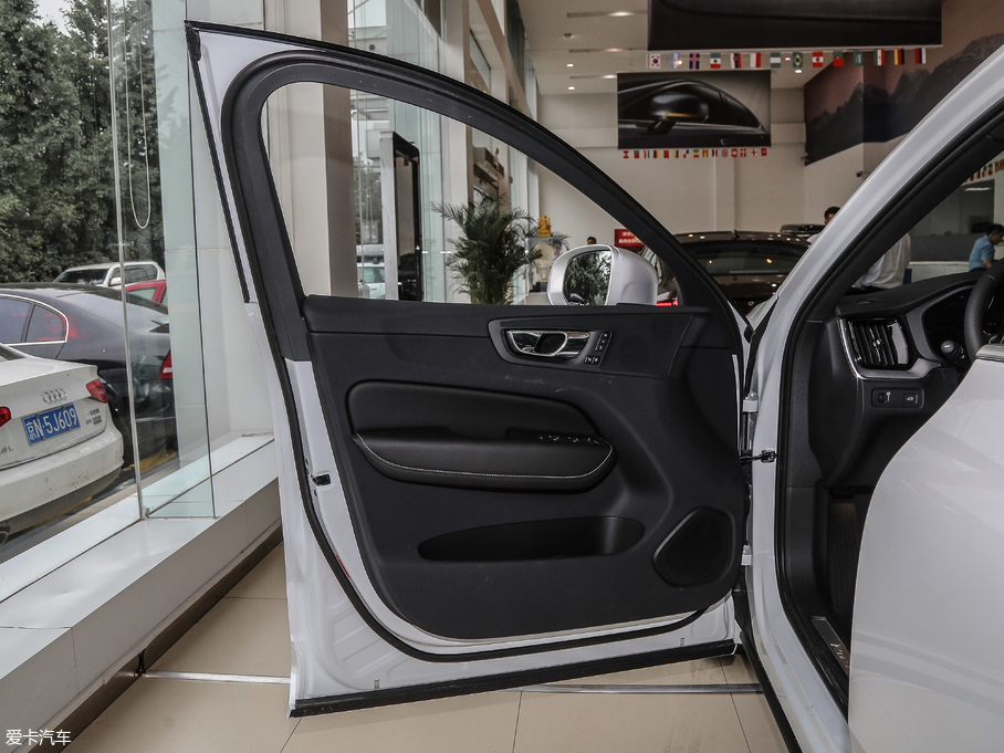 2019֠XC60 T5 (q)h\Ӱ V