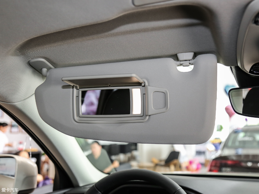 2019֠XC60 T5 (q)h(yun) V