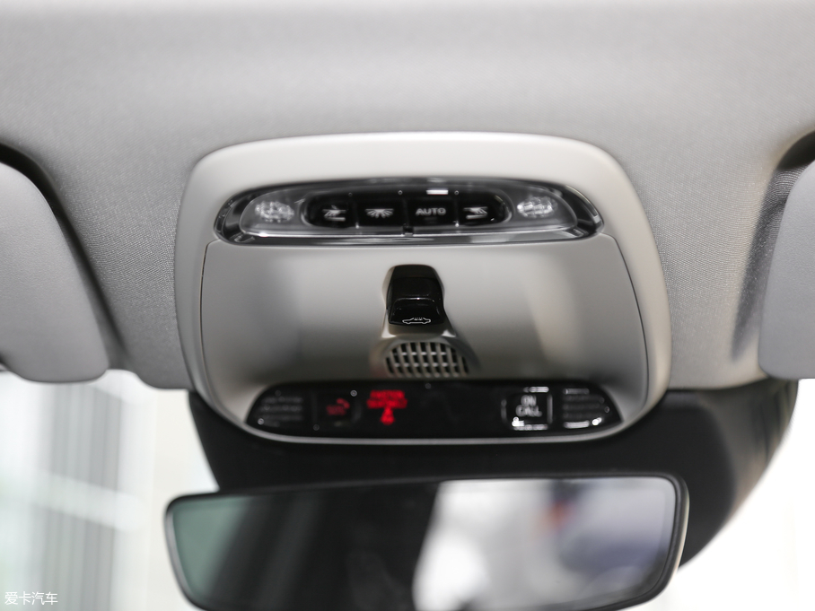 2019֠XC60 T5 źA VI