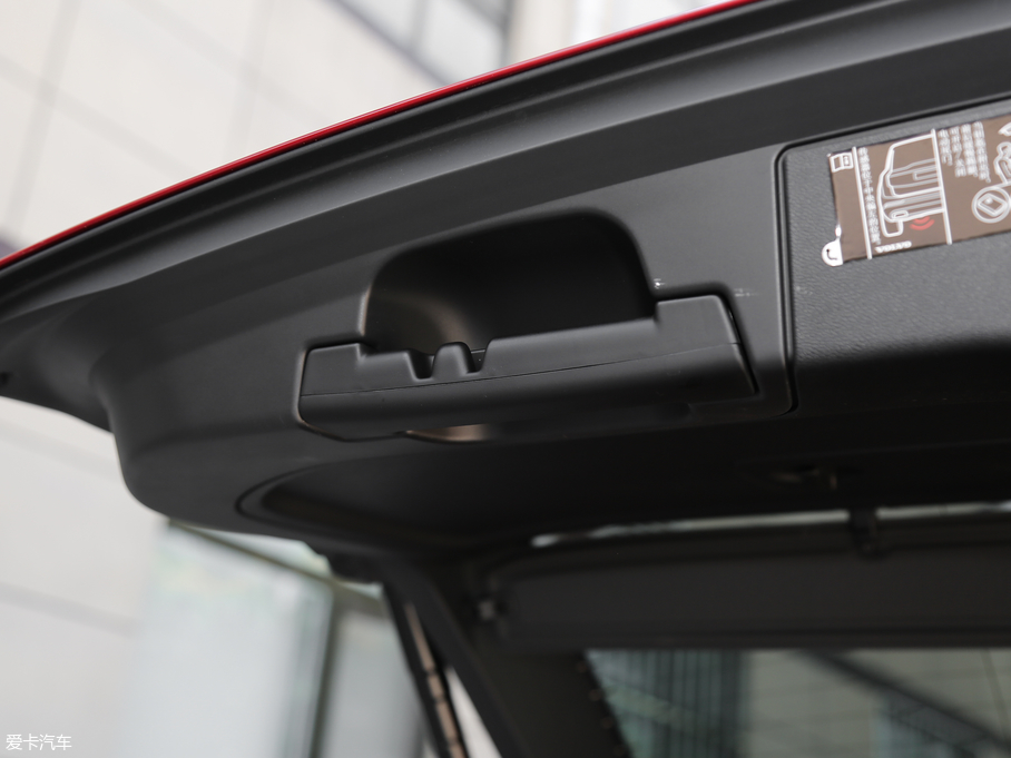 2019֠XC60 T5 źA VI