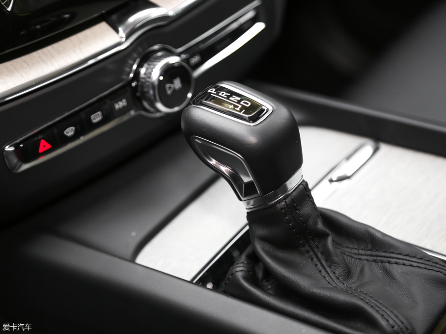 2019֠XC60 T5 (q)źA (gu)VI