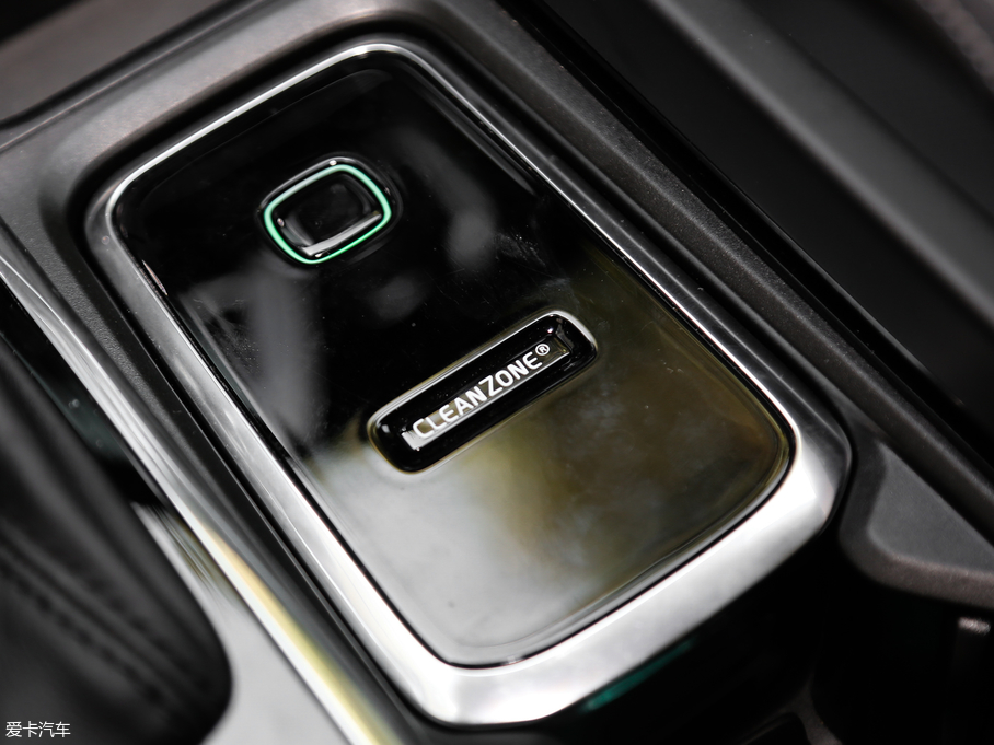 2019֠XC60 T5 źA VI