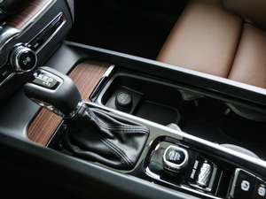 2019T5 (q)źA V п؅^(q)