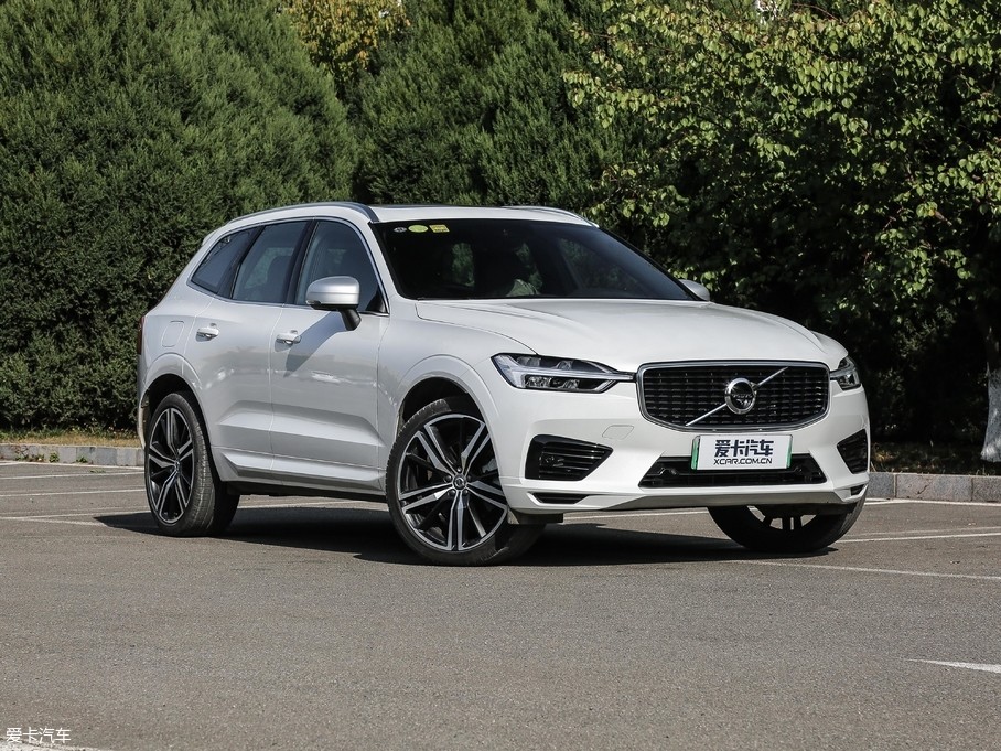 2019款沃尔沃xc60混动t8 e驱混动智雅运动版