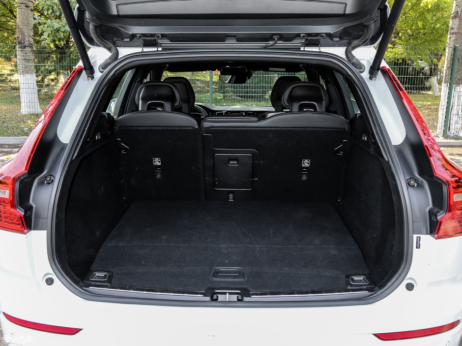 2019֠XC60Դ T8 E(q)(dng)\(yn)(dng) (gu)V