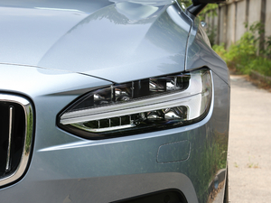 2019T8 E(q)(dng) Ű VI 