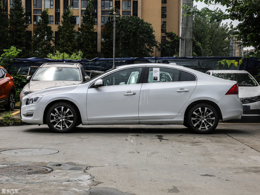 2019֠S60 L 1.5T T3 M