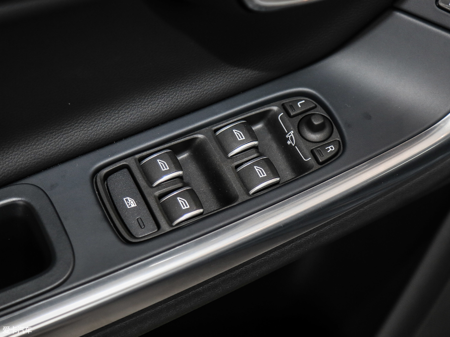 2019���֠���S60 L 2.0T T5 ���h��