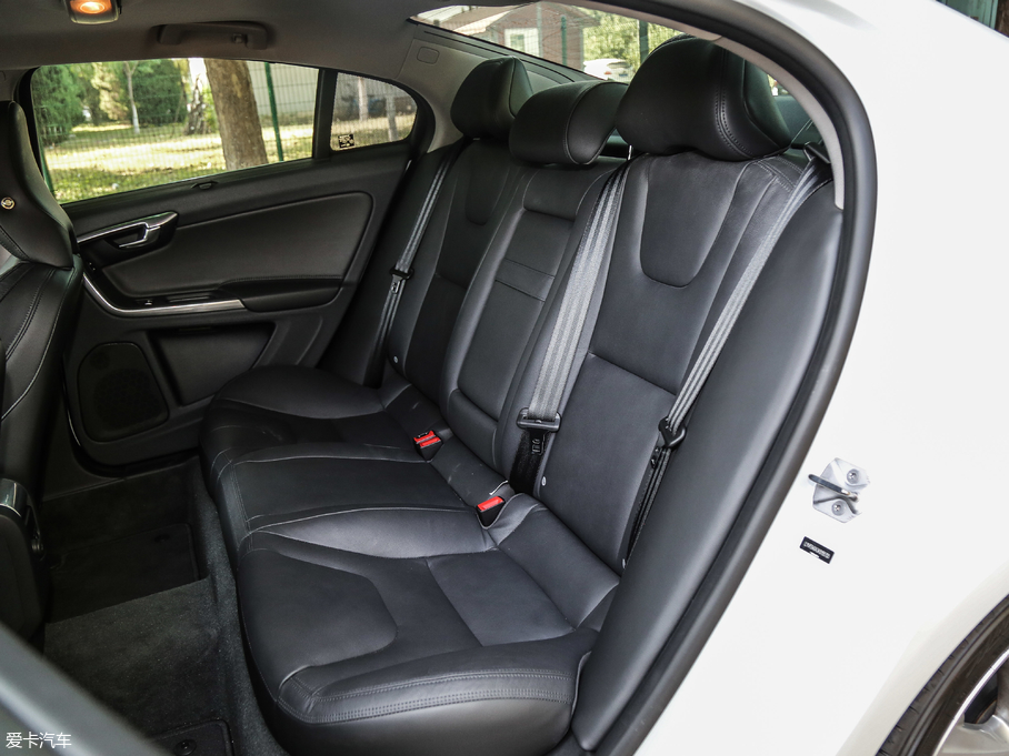 2019֠S60 L 2.0T T5 S