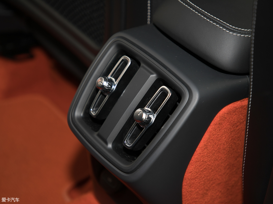 2020֠XC40 T5 (q) \(yn)(dng)