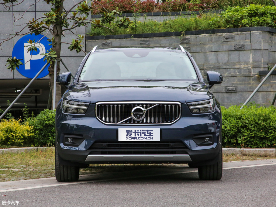 2020ֶXC40 T4  Զ