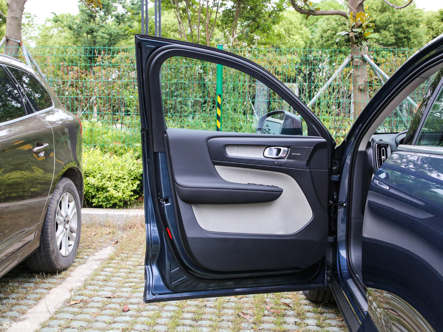 2020֠XC40 T4 (q) h(yun)A