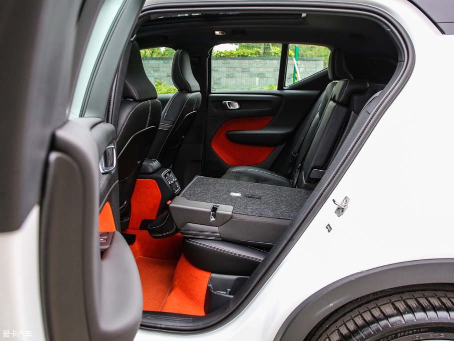 2020֠XC40 T5 (q) \Ӱ