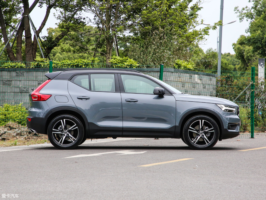 2020ֶXC40 T4 װ