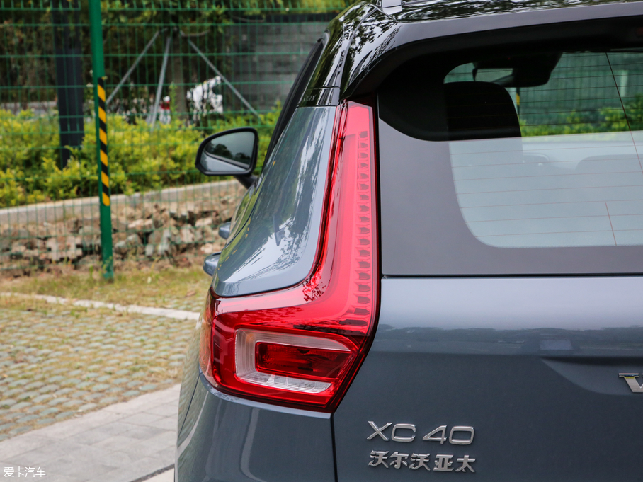 2020ֶXC40 T4 װ