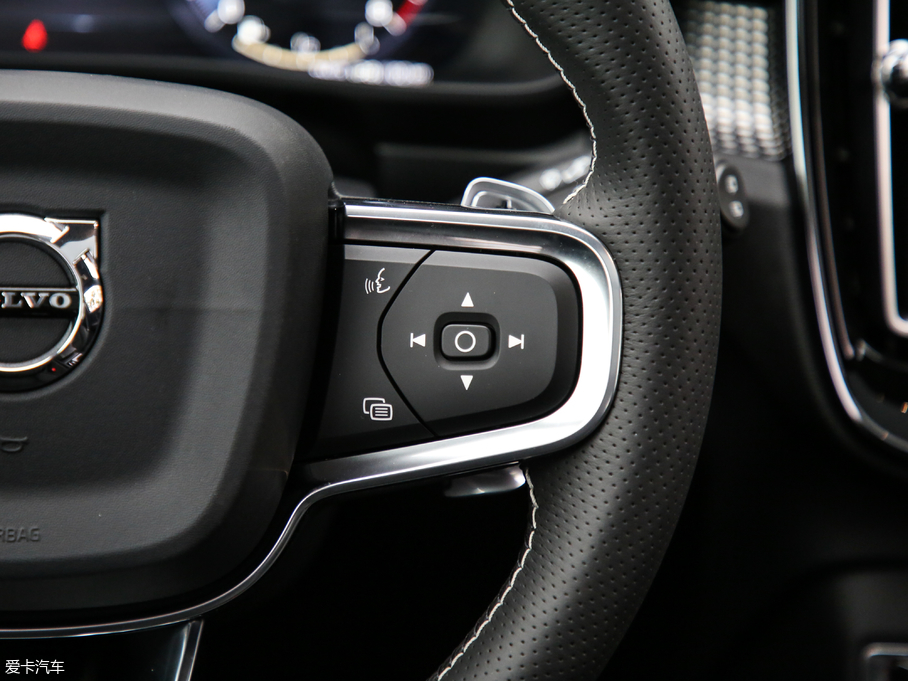2020֠XC40 T4 ԇb܇