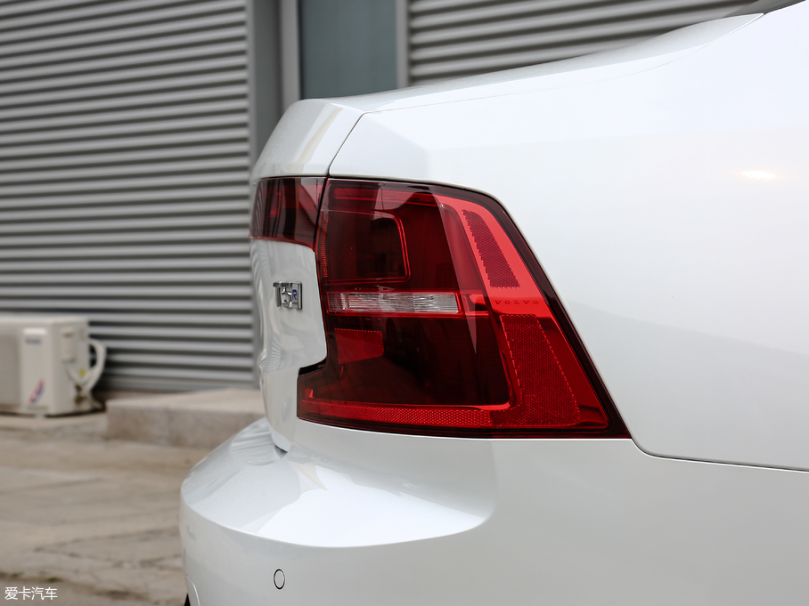 2020���֠���S90 T5 �����\�Ӱ�