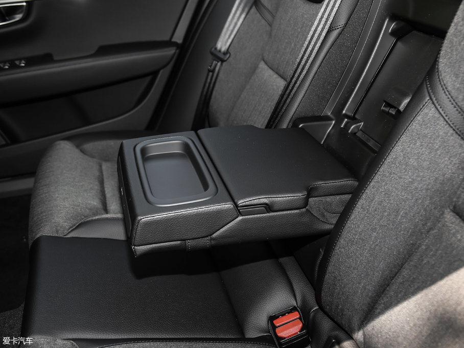 2020���֠���S90 T4 ���к��A��