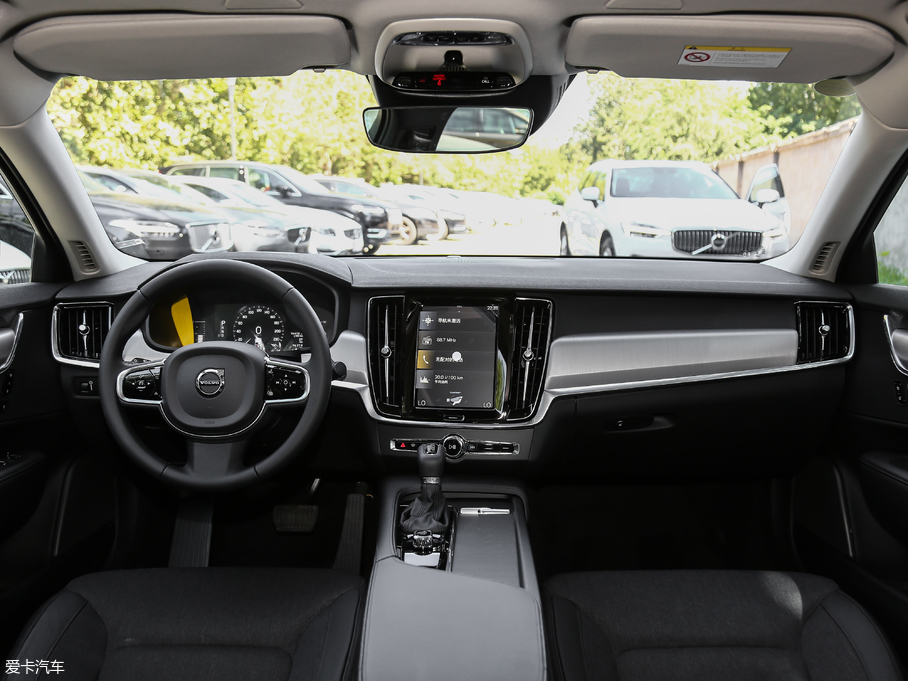 2020���֠���S90 T4 ���к��A��