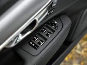 2020T5 \(yn)Ӱ п؅^(q)