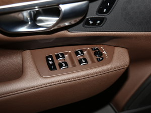 2020Ŀ T5 ݺA {܇ƅ^	