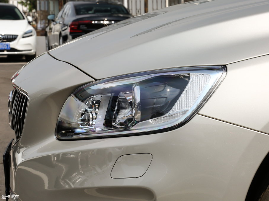 2019֠S60 L Ŀ 2.0T T5 MMA