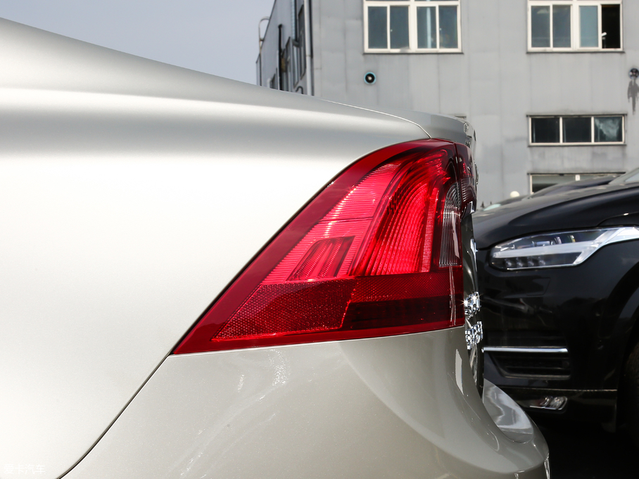 2019֠S60 L Ŀ 2.0T T5 MMA