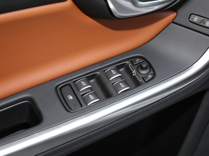 2019L Ŀ 2.0T T5 SӢ {܇ƅ^(q)	