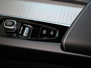 2020T4 h(yun)\Ӱ v܇Ƅ