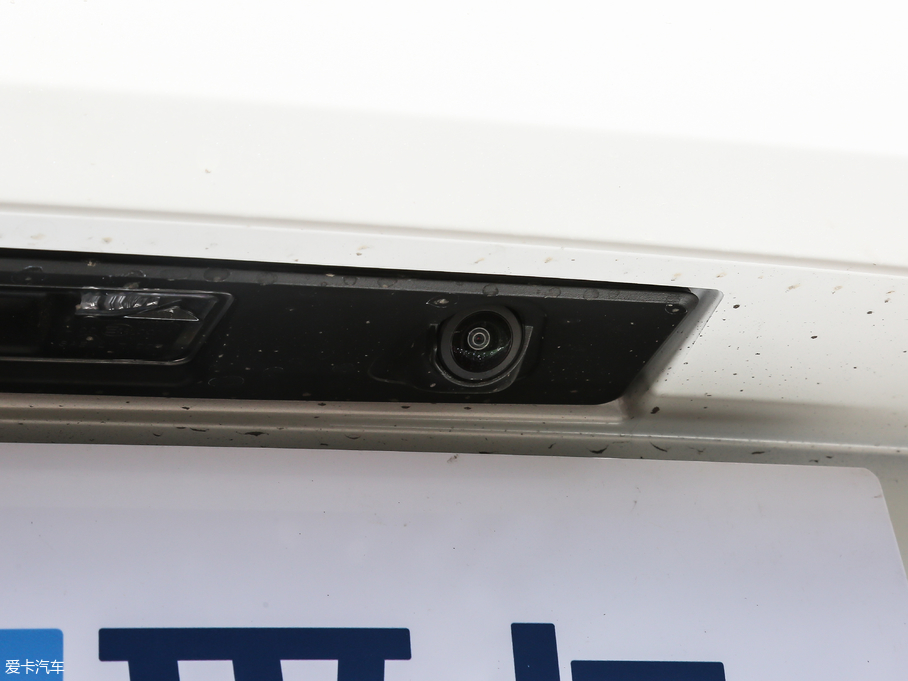 2020֠XC60 T5 (q)ݺA