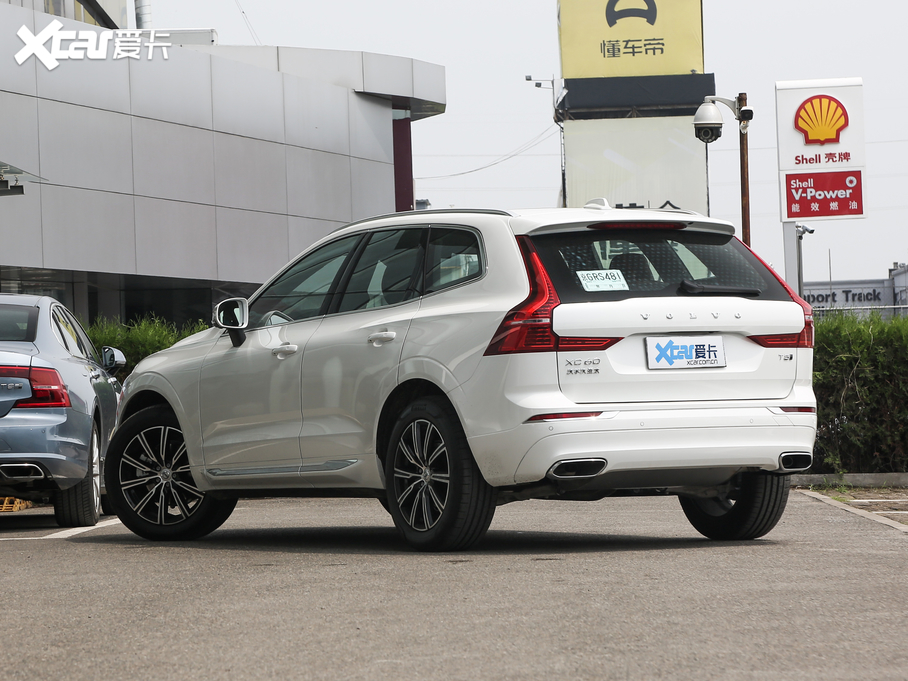 2020֠XC60 T5 źA