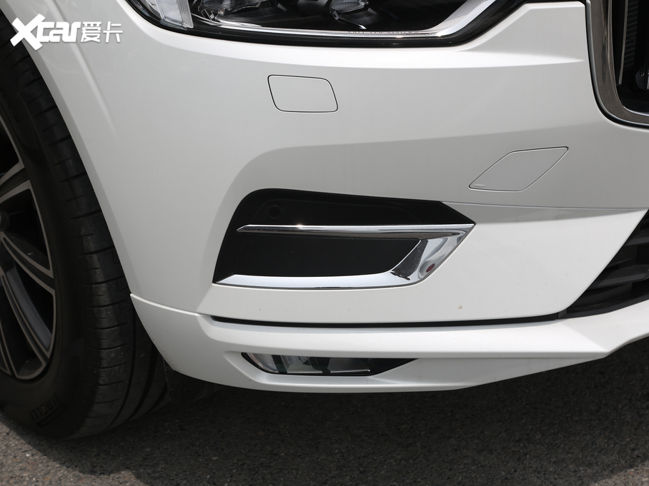 2020֠XC60 T5 (q)źA