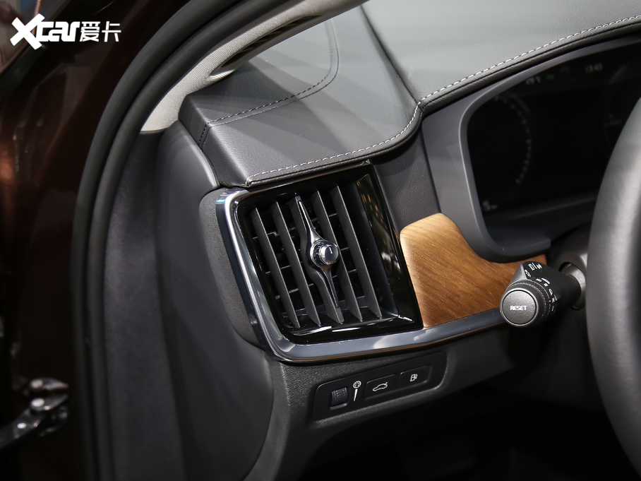 2020֠S90Դ T8 E źA