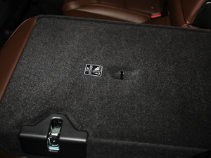 2020T8 E(q)(dng)źA g