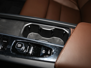 2020T8 E(q)(dng)źA g