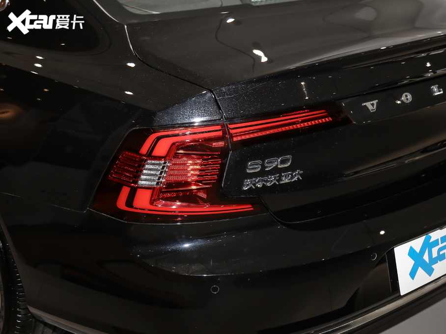 2021֠S90 B5 ݺA