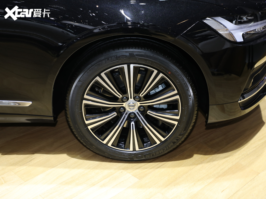 2021���֠���S90 B5 ���h���A��