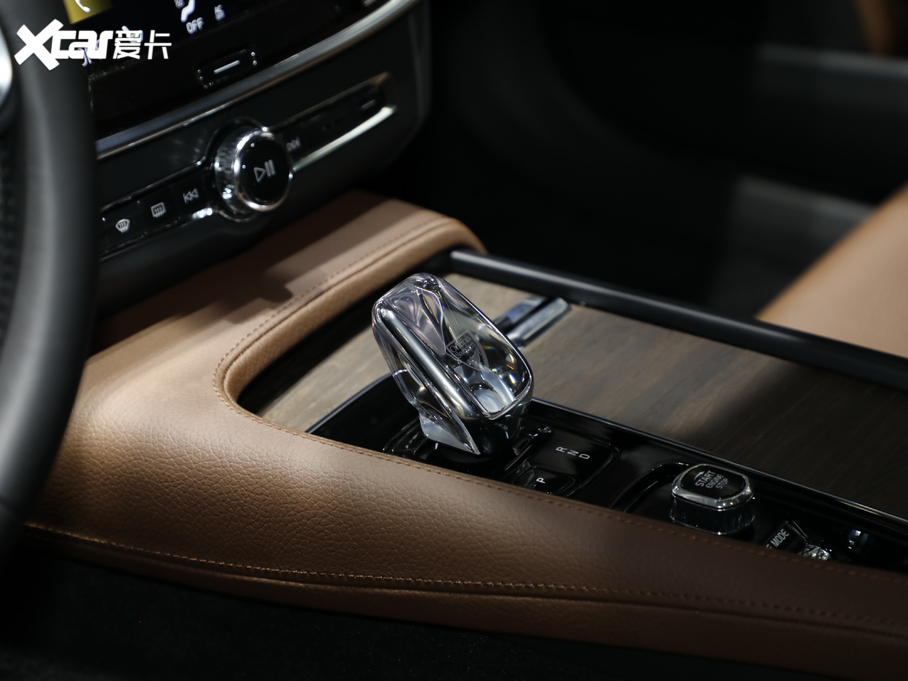 2021���֠���S90 B5 ���h���A��