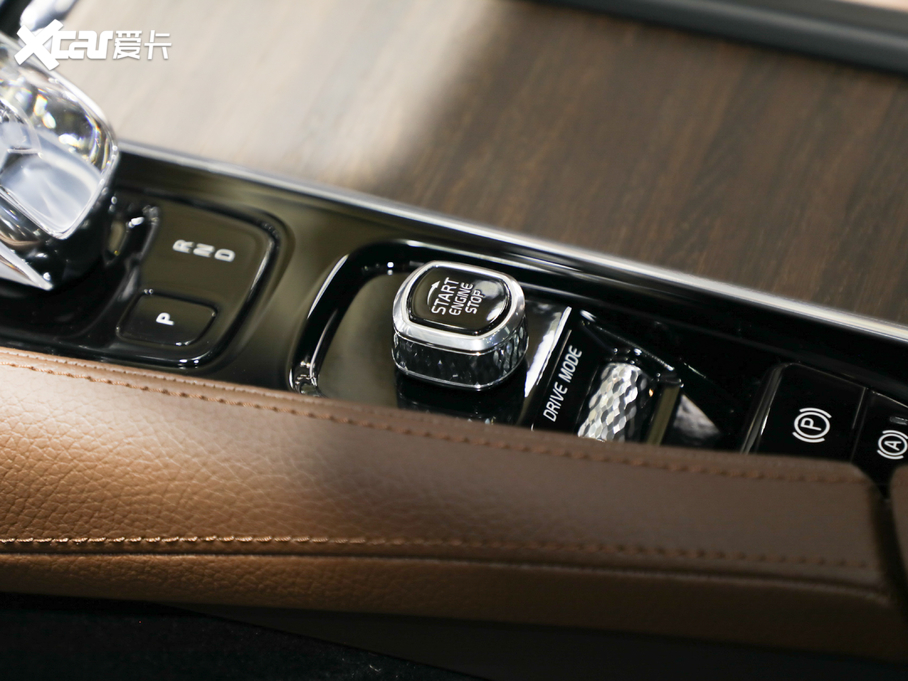 2021���֠���S90 B5 ���h���A��