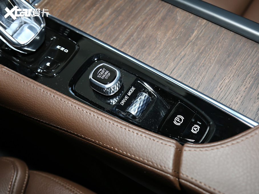 2021���֠���S90 B5 ���h���A��