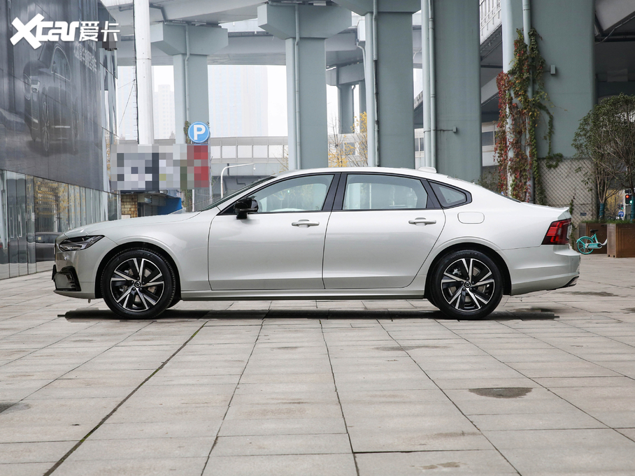 2021���֠���S90 B5 �����\�Ӱ�