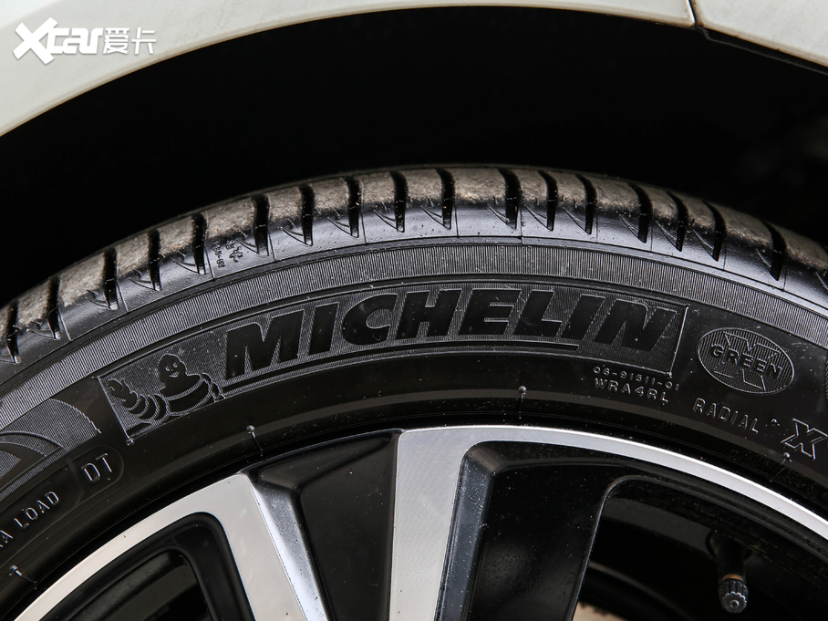 2021���֠���S90 B5 �����\�Ӱ�