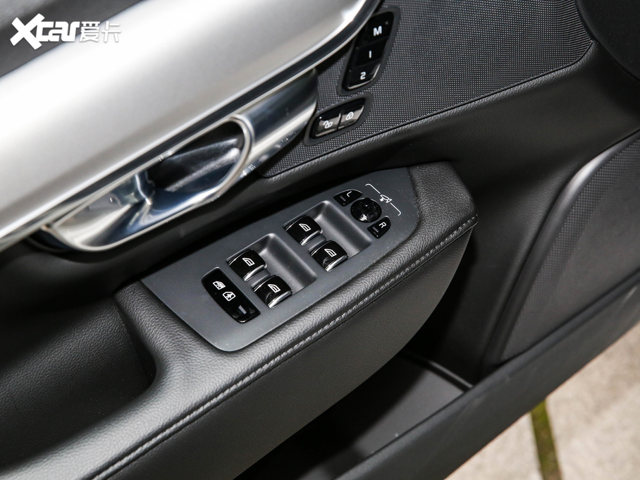 2021���֠���S90 B5 �����\�Ӱ�